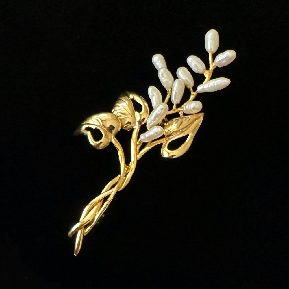 Signed Duri©️Freshwater Pearl Brooch